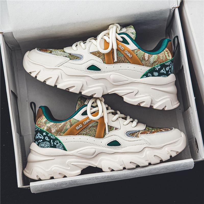 Baskets tendance, style sportif