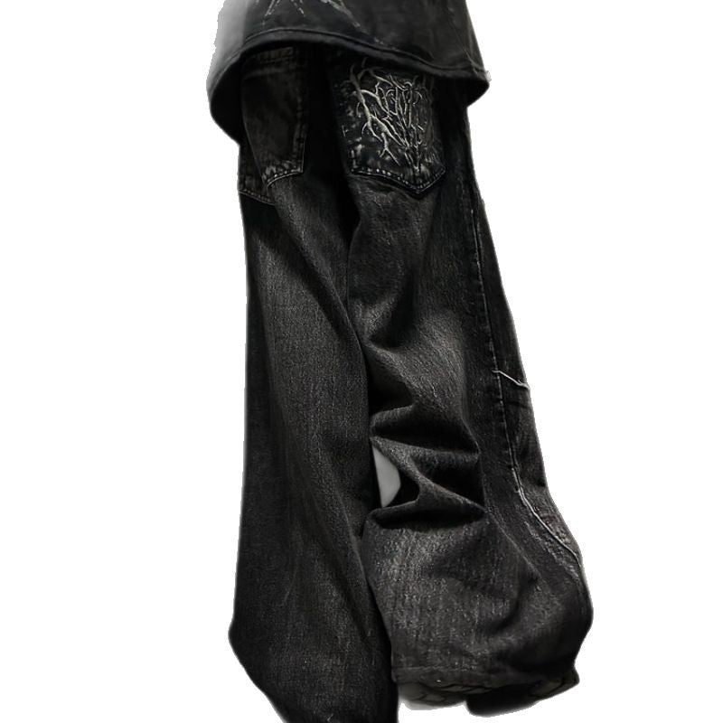 Jean style high street avec patch brodé motif araignée