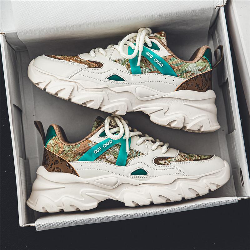 Baskets tendance, style sportif